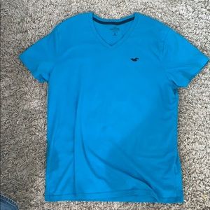 hollister must have collection v- neck tee